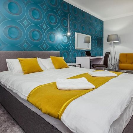 Apartamenty Homely Place Centrum - Stary Rynek - Parking Poznan Exterior foto