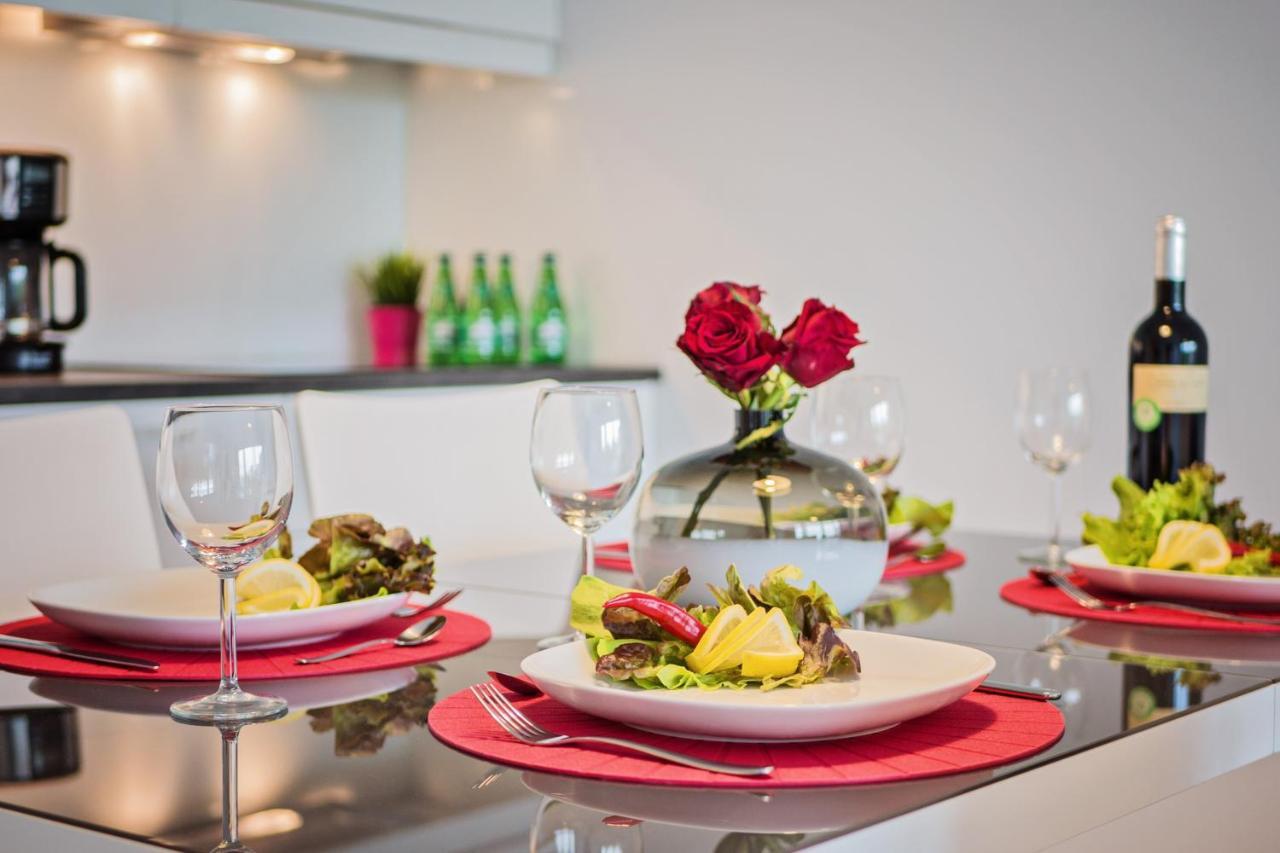 Apartamenty Homely Place Centrum - Stary Rynek - Parking Poznan Exterior foto