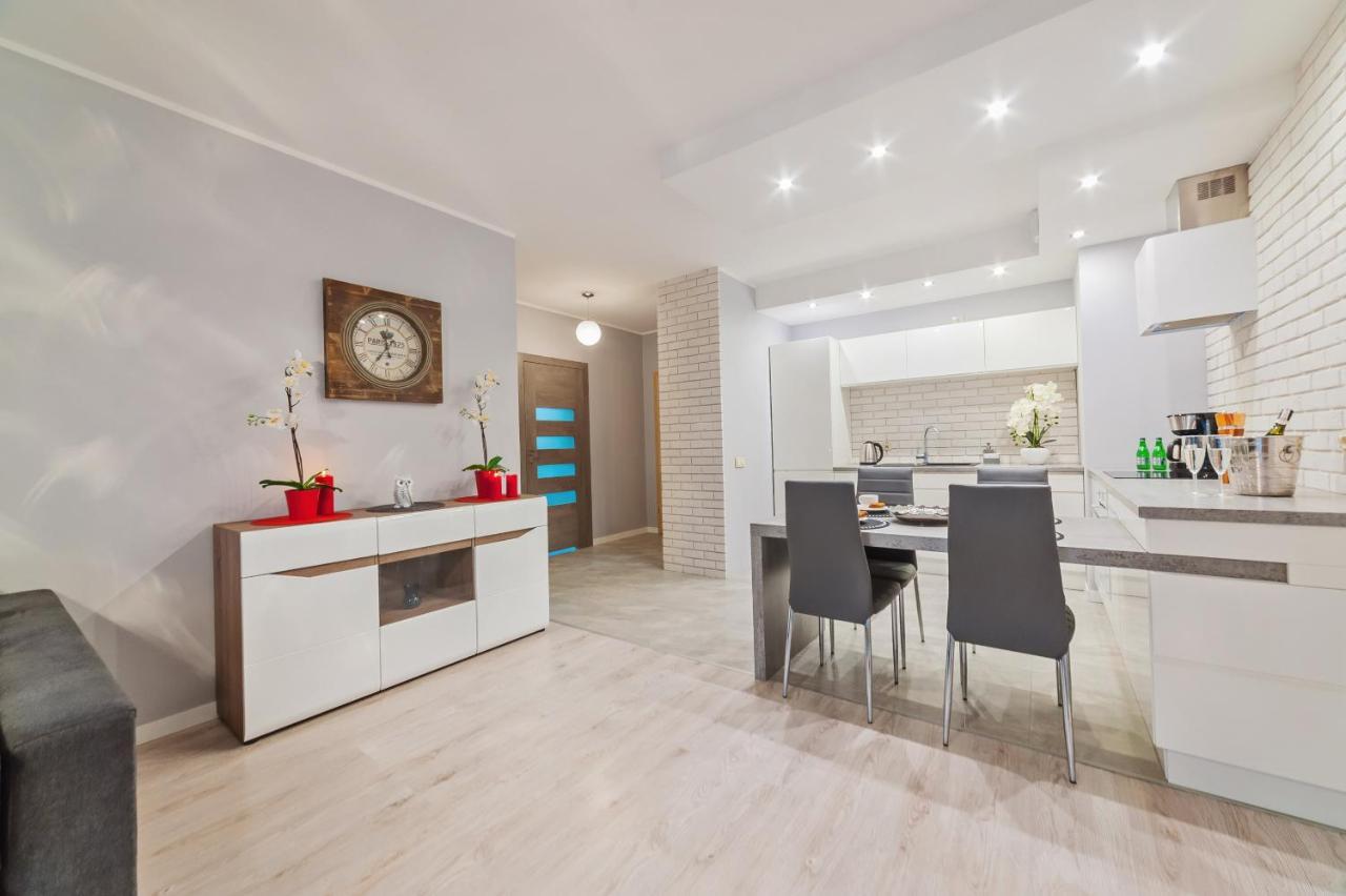 Apartamenty Homely Place Centrum - Stary Rynek - Parking Poznan Exterior foto