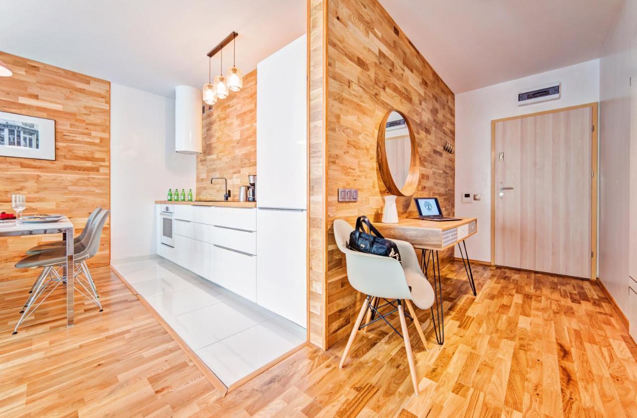 Apartamenty Homely Place Centrum - Stary Rynek - Parking Poznan Exterior foto
